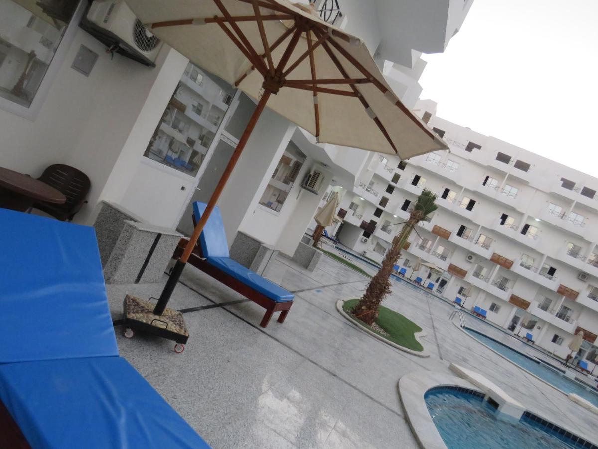 Apartments Near Dolce Vita - Redsealine Gurdaka Kültér fotó